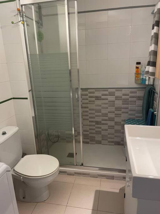 Apartamento Con Piscina En Llanca Luaran gambar